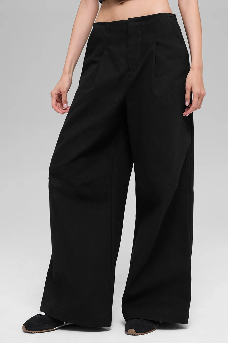 High-Waist Main Character Wide Leg Trouser - Black