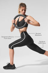 Airlift High-Waist Super Sleek Contrast Capri - Black/White