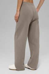 Scholar Straight Leg Sweatpant - Light Cocoa