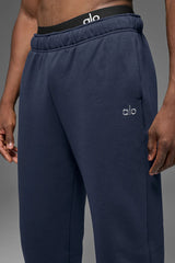 Accolade Sweatpant - Navy