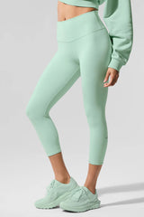 High-Waist Airbrush Capri - Spearmint