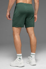 7" Conquer React Performance Short - Clover Green