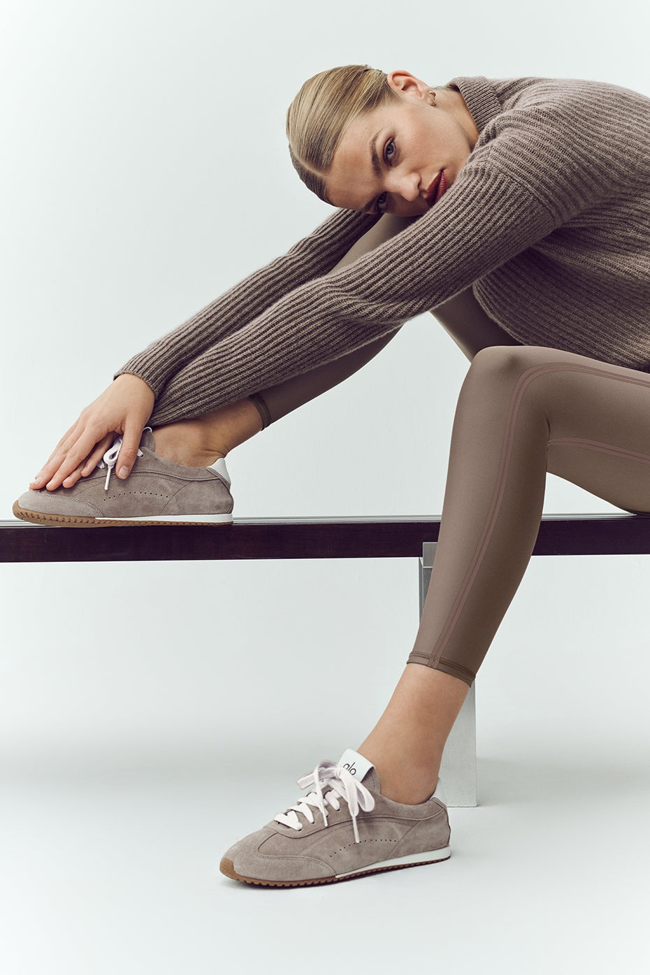 ALO Sunset Sneaker - Alpine Cocoa