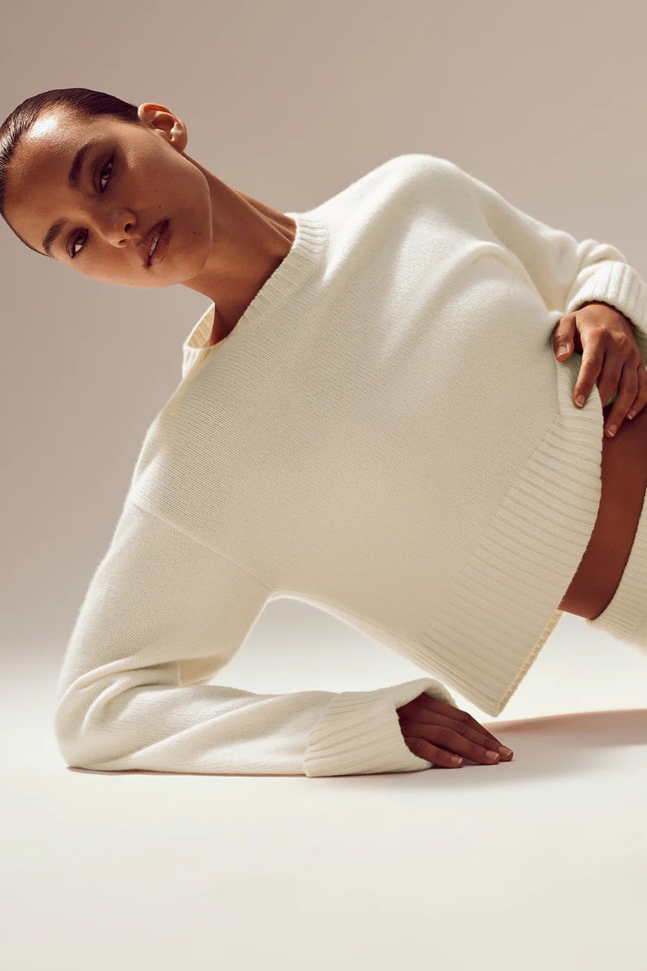 Cashmere Embrace Pullover - Ivory