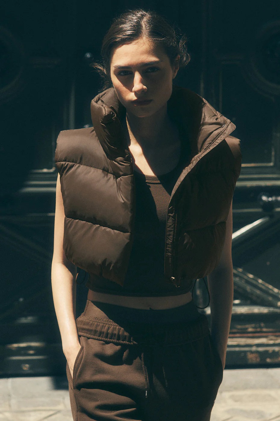 Cropped Gold Rush Puffer Vest - Espresso