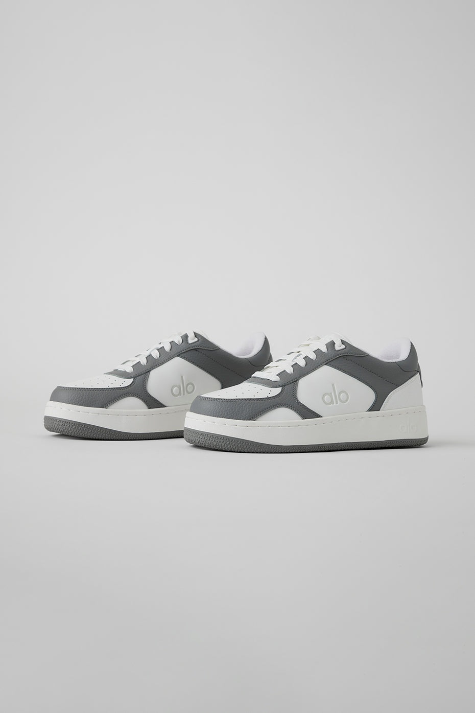 ALO Recovery Mode Sneaker - Grey/White