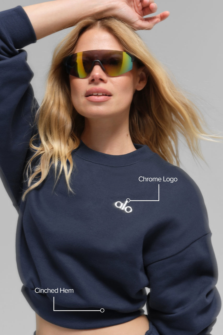 Cropped Accolade Crewneck - Navy