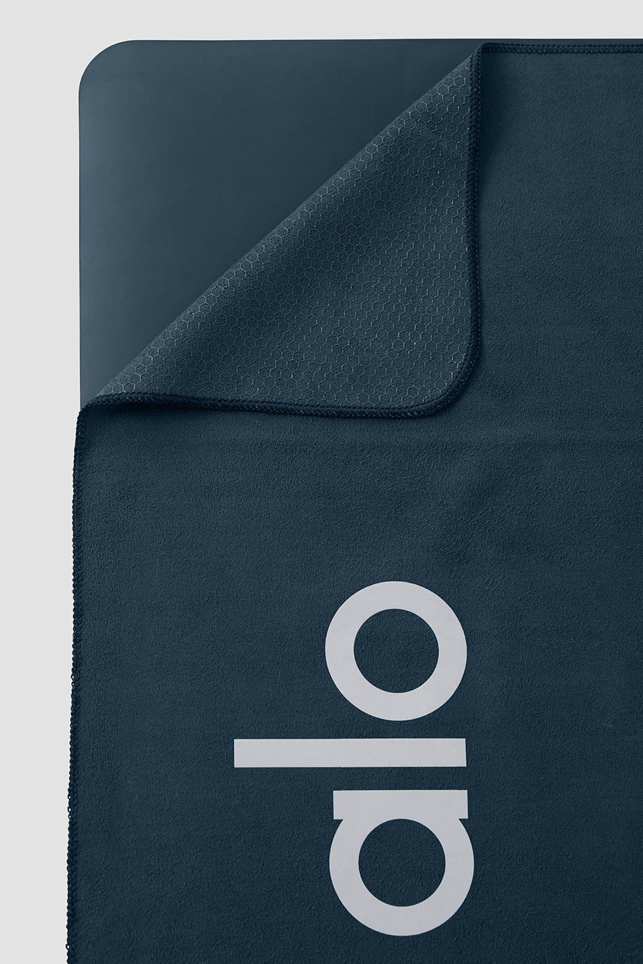 Grounded No-Slip Towel - Eclipse