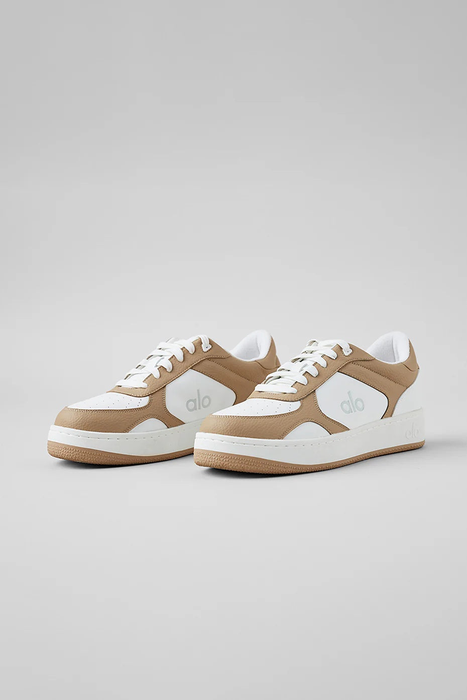 ALO Recovery Mode Sneaker - Gravel/White