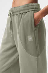 Make Waves Sweatpant - Limestone Tonal