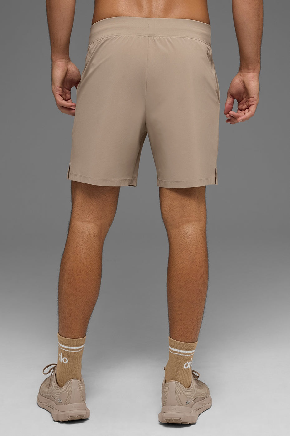 7" Repetition Short - Gravel