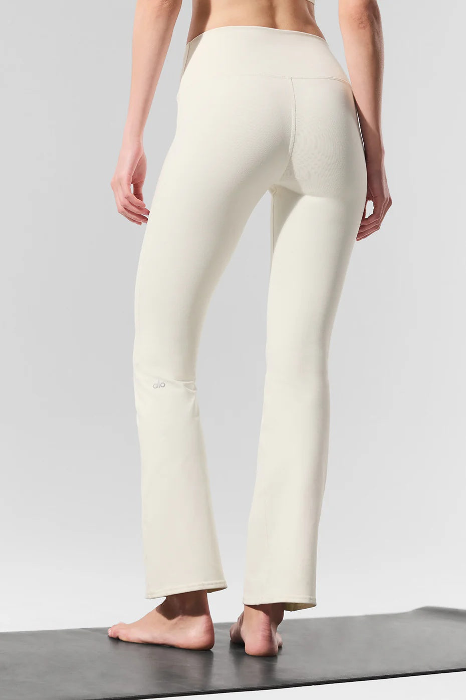 Airbrush High-Waist 7/8 Bootcut Legging - Ivory