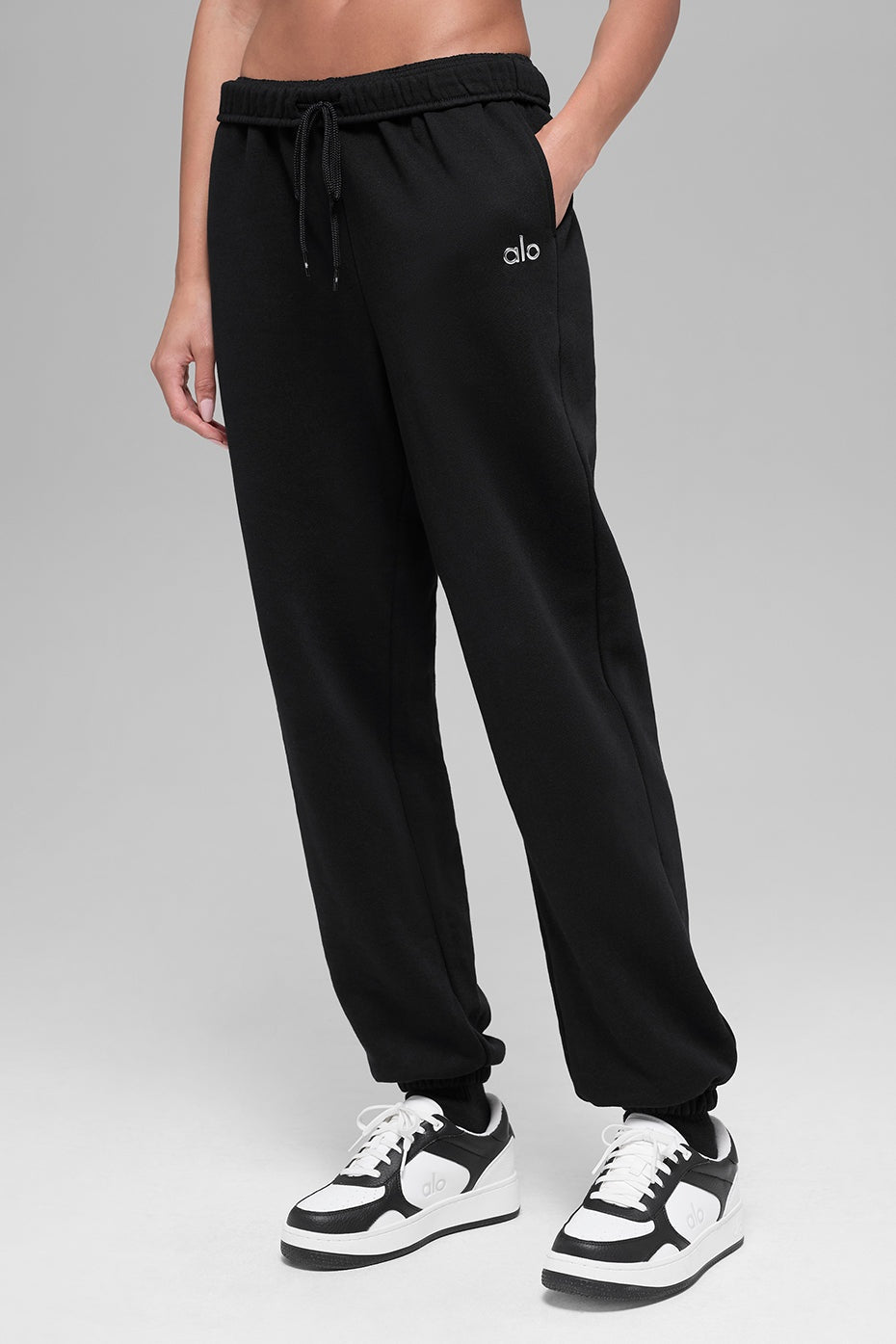Accolade Sweatpant - Black