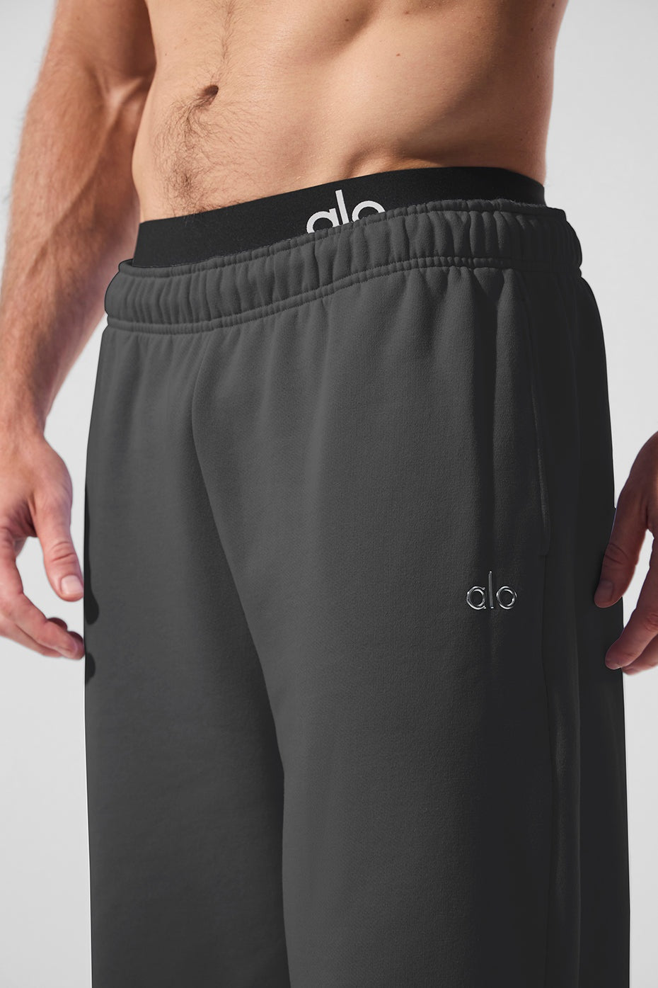 Accolade Straight Leg Sweatpant - Anthracite