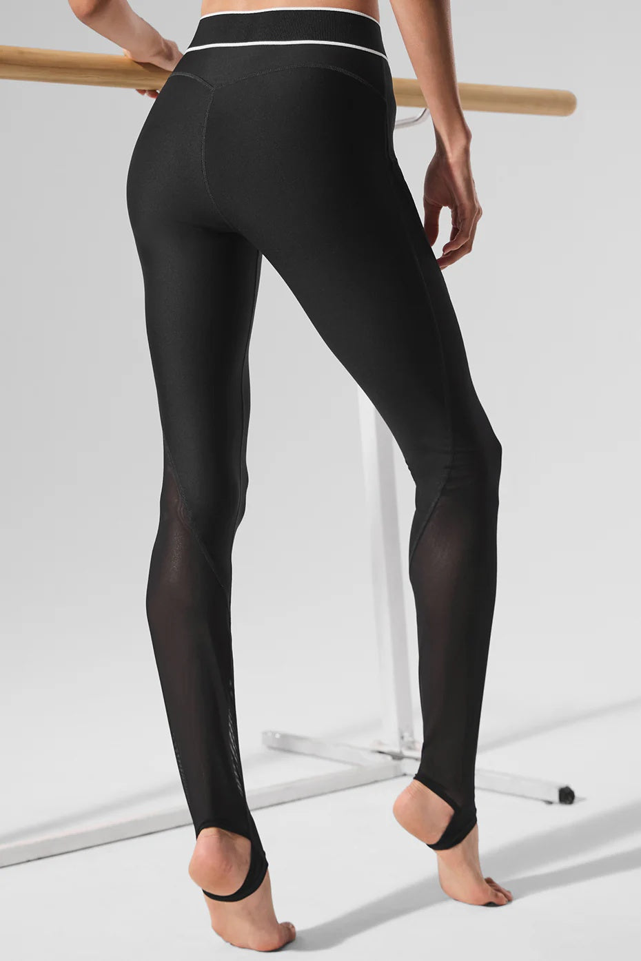 Airlift Mesh High-Waist Darling Stirrup Legging - Black