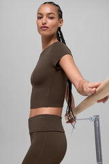 ALO Softsculpt Precision Short Sleeve Top - Espresso