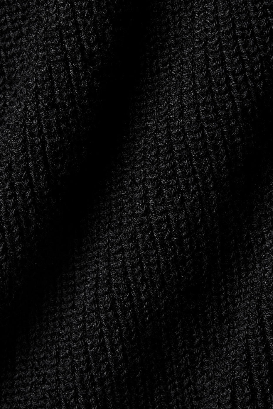 Supernatural Sweater Short - Black