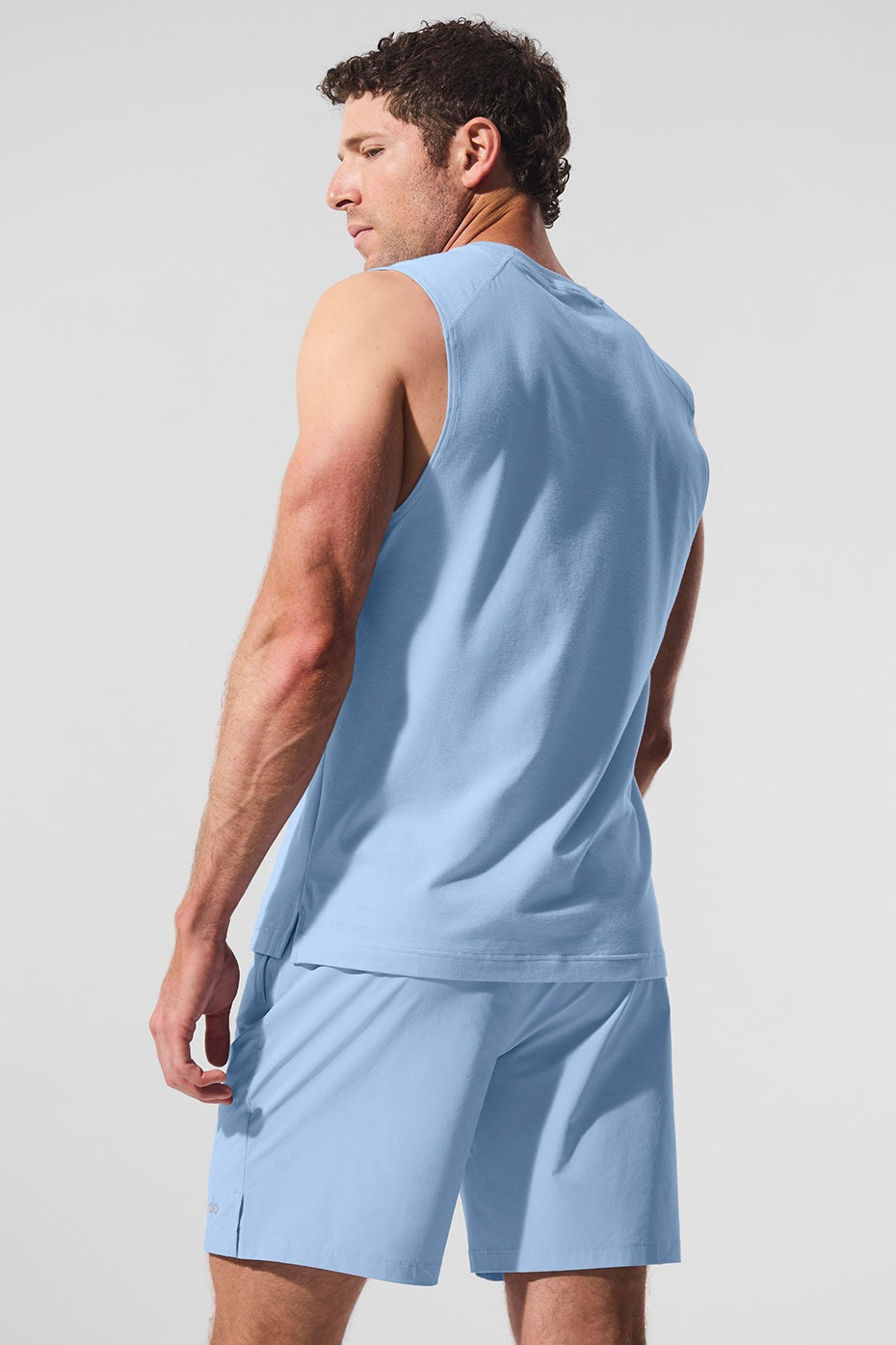 ALO Vapor Muscle Tank - Seashell Blue