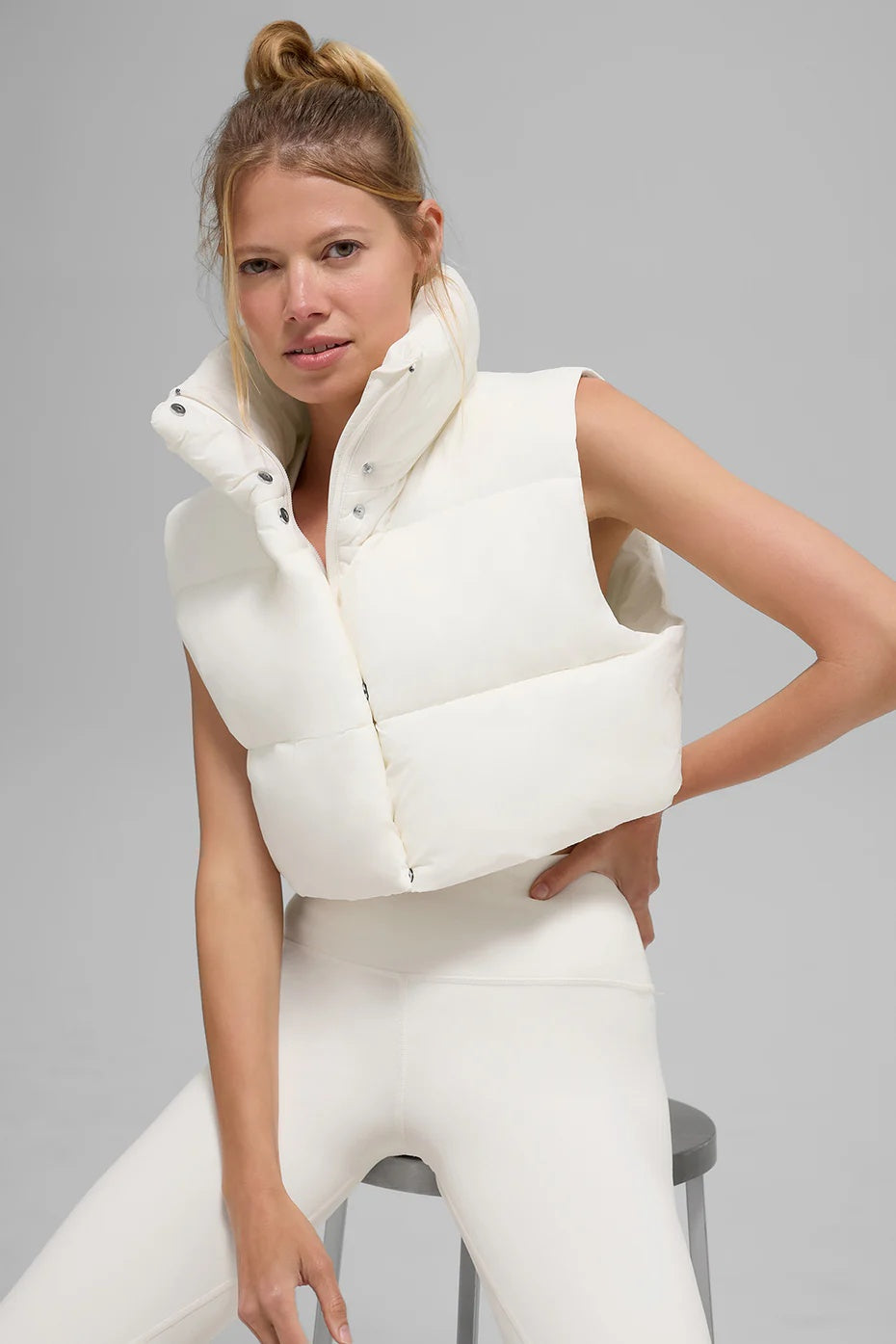 Cropped Gold Rush Puffer Vest - Ivory