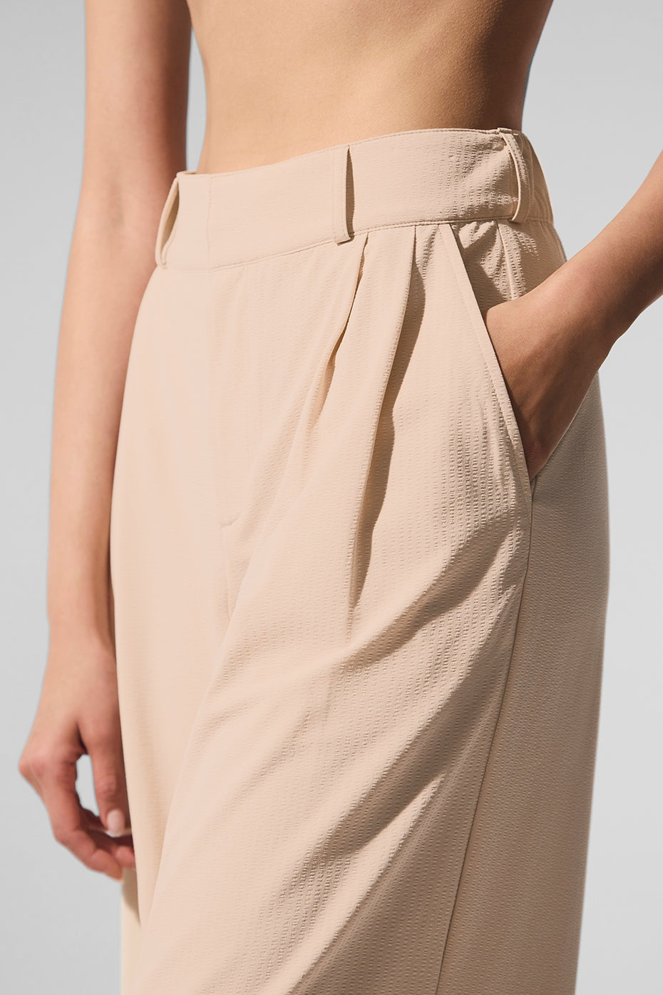 High-Waist Dreamscape Trouser (Regular) - Macadamia