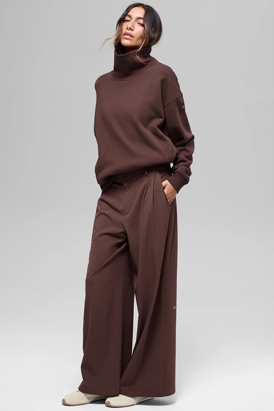 Hazy Mock Neck Pullover - Brownstone