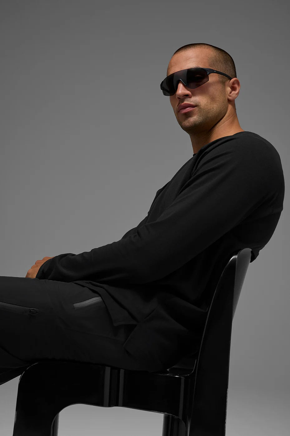 ALO Vapor Crewneck Long Sleeve - Black