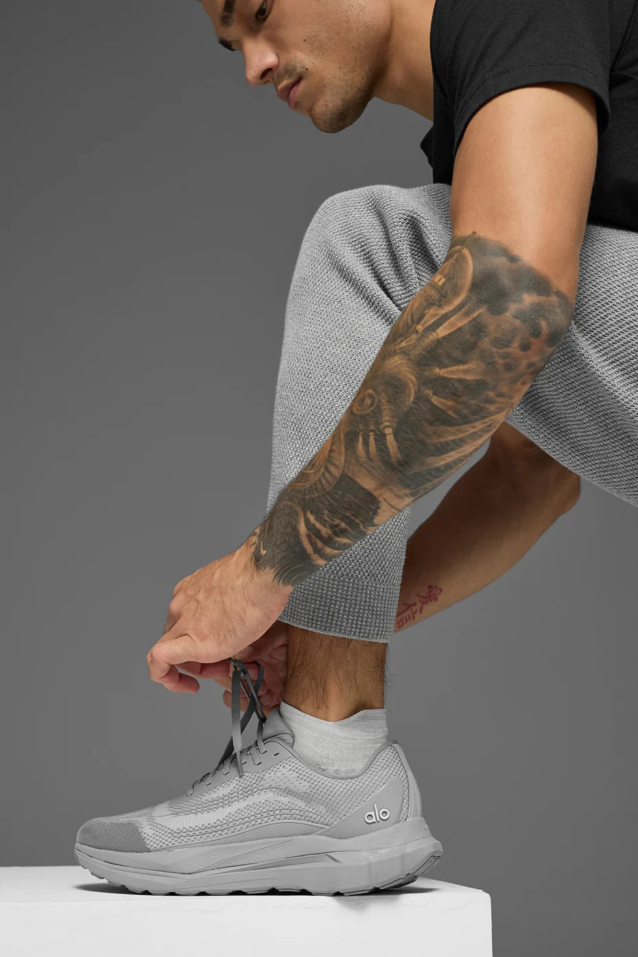 Sports Club Jogger - Athletic Heather Grey