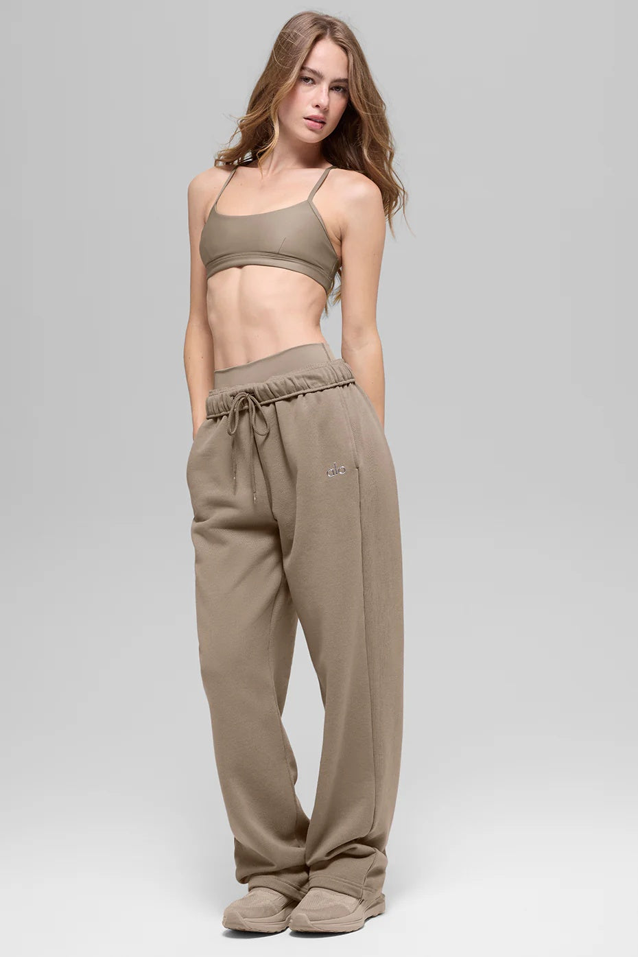 Accolade Straight Leg Sweatpant - Gravel