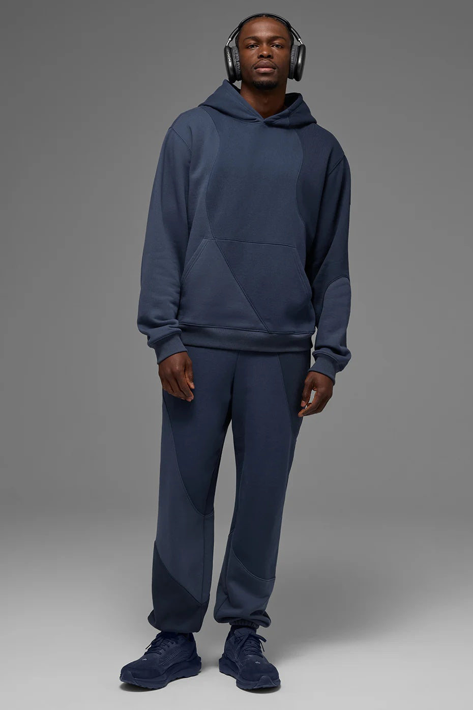 Make Waves Sweatpant - Navy Tonal