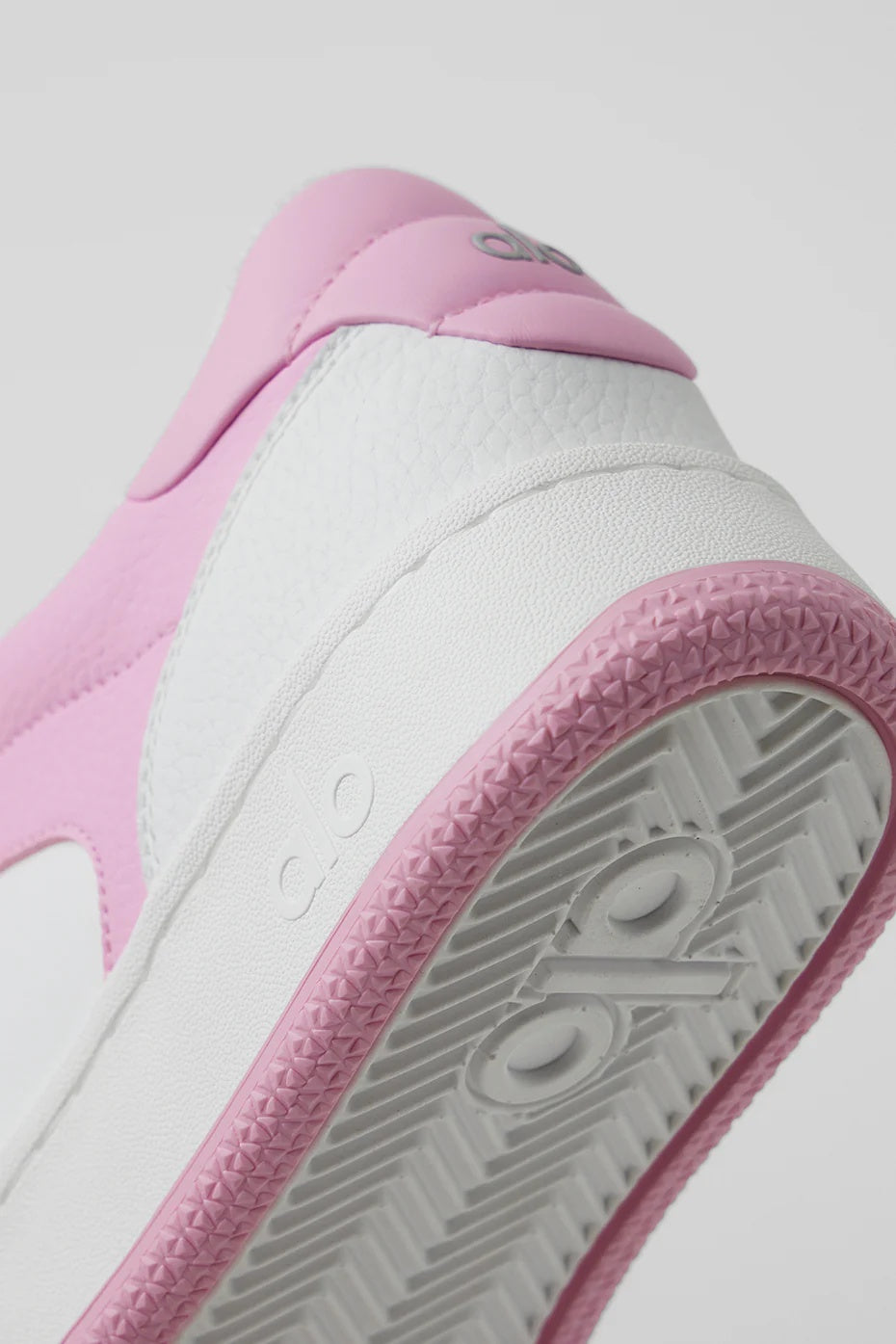 ALO Recovery Mode Sneaker - Pink/White