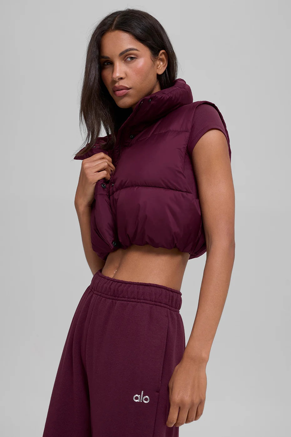 Cropped Gold Rush Puffer Vest - Burgundy
